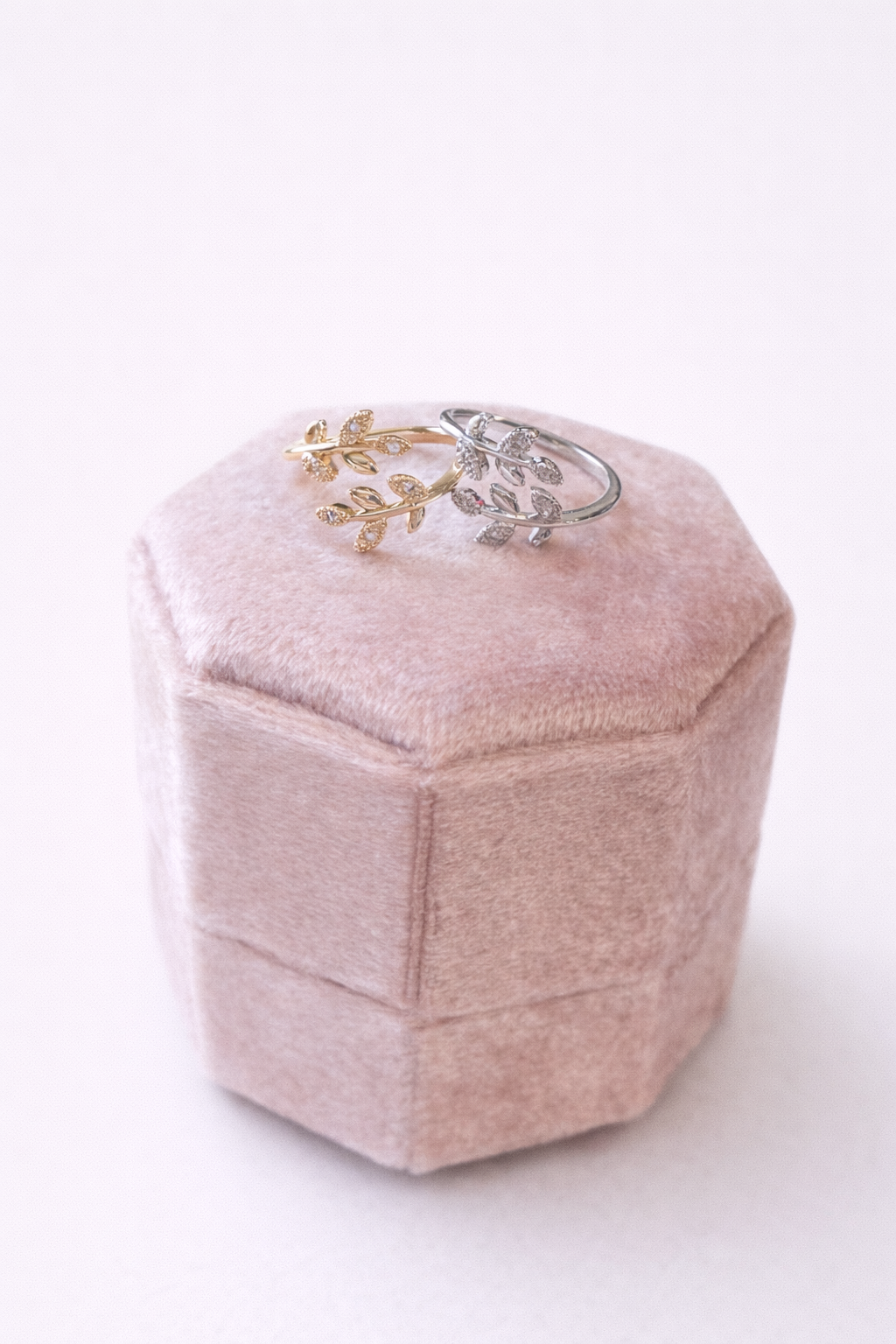 Ivy Twist Adjustable Ring- Gold