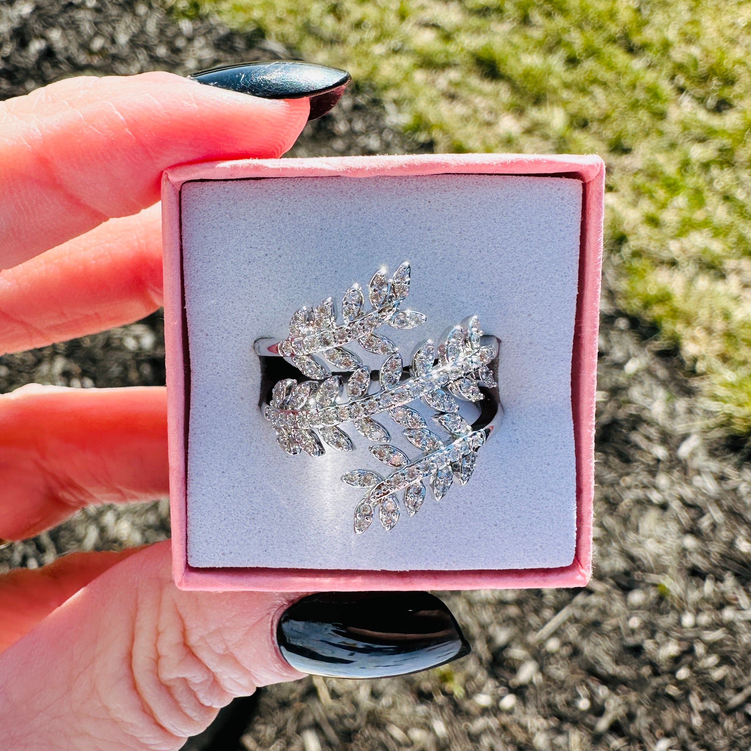 Ivy Twist Climber Adjustable Ring